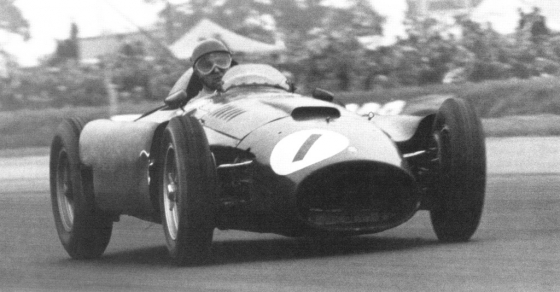 János Viktor 1956-ban meghozta Juan Manuel Fangio negyedik Forma 1-es világbajnoki címét