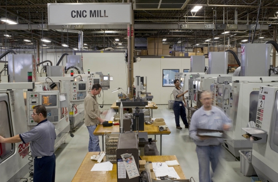 CNC marásra negyven Haas Super VF marógépet alkalmaznak