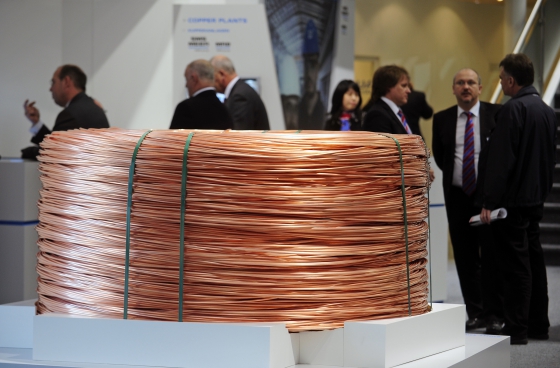 A wire a huzalok és kábelek előállításának és feldolgozásának teljes vertikumát átfogja