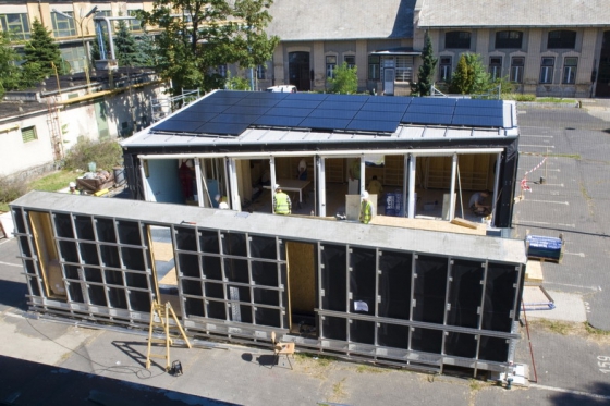 A főtámogató Siemens Zrt. és a Budapesti Műszaki és Gazdaságtudományi Egyetem ODOO Projectje bemutatta azt a szolárházat, amellyel szeptemberben a madridi Solar Decathlon Europe nemzetközi versenyen indul a magyar csapat