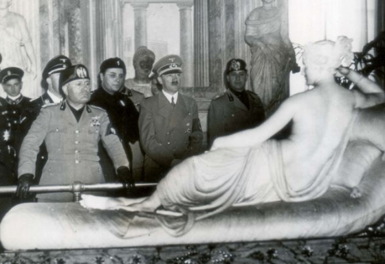 Mussolini és Hitler Rómában egy kiállításon