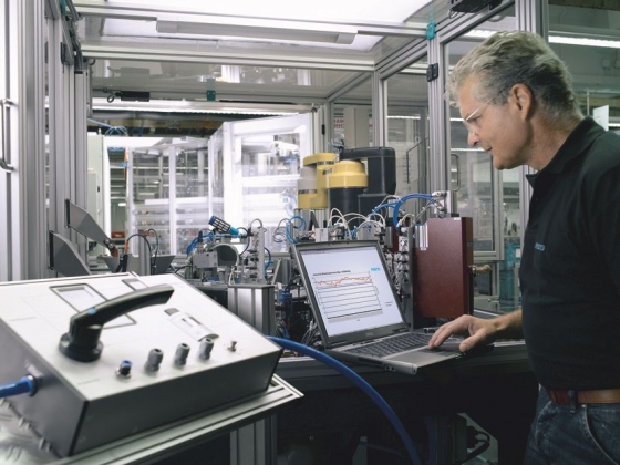 A Festo elsősorban gyártás- és folyamatautomatizálási szakértelmével támogatja a projekt sikerét