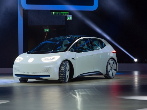  Az elkövetkező öt évben egyedül a VW-konszern 30 milliárd eurót tervez az elektromobilitásra fordítani
