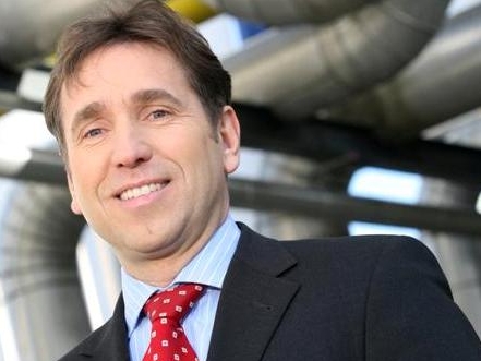 Bohner Zsolt: 2012-ben a legjelentősebb beruházásunk az egyedi építészeti megoldássokkal elkészült új Váci úti palacktöltő üzemcsarnok